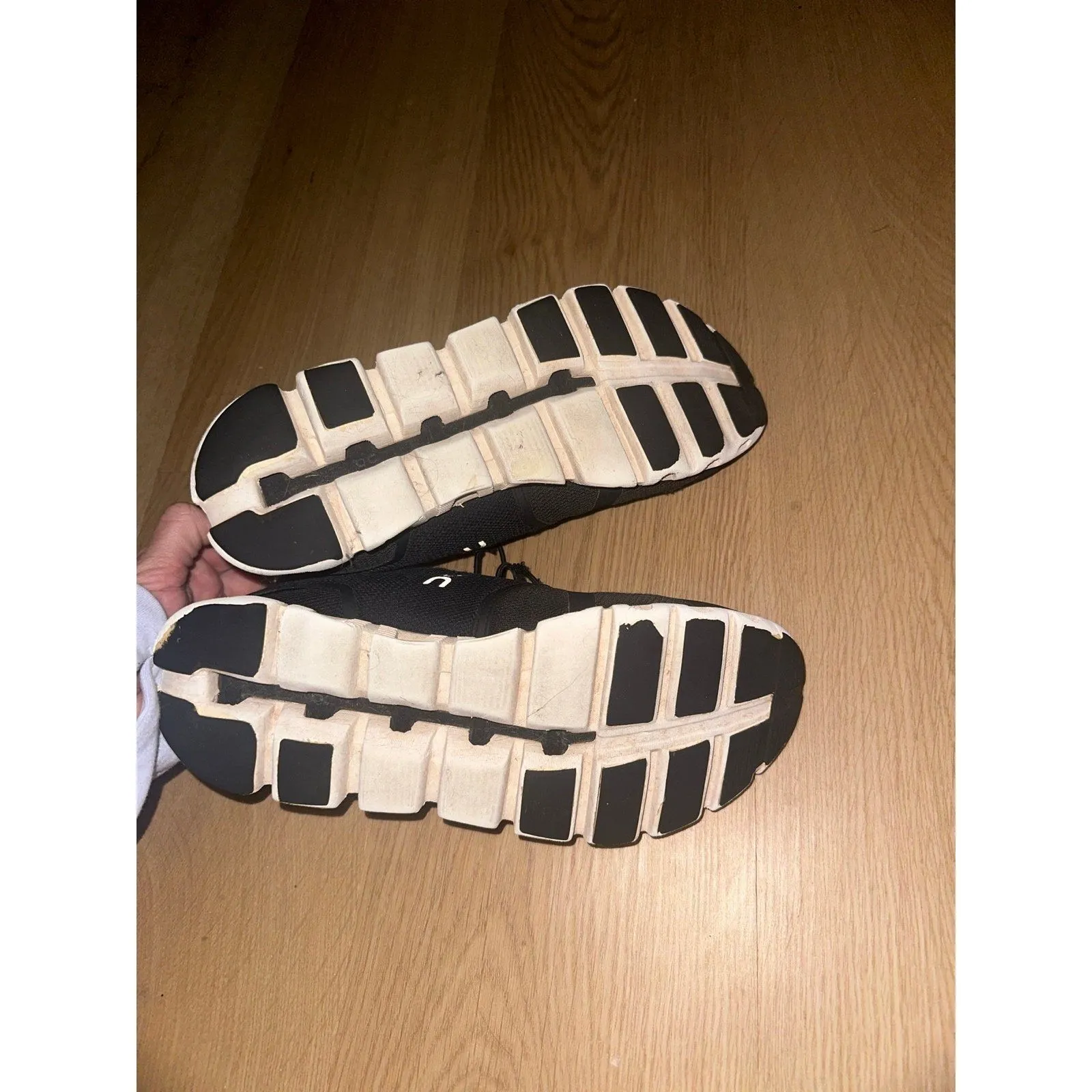 11 Honoré On cloud black womens shoes - Image 5