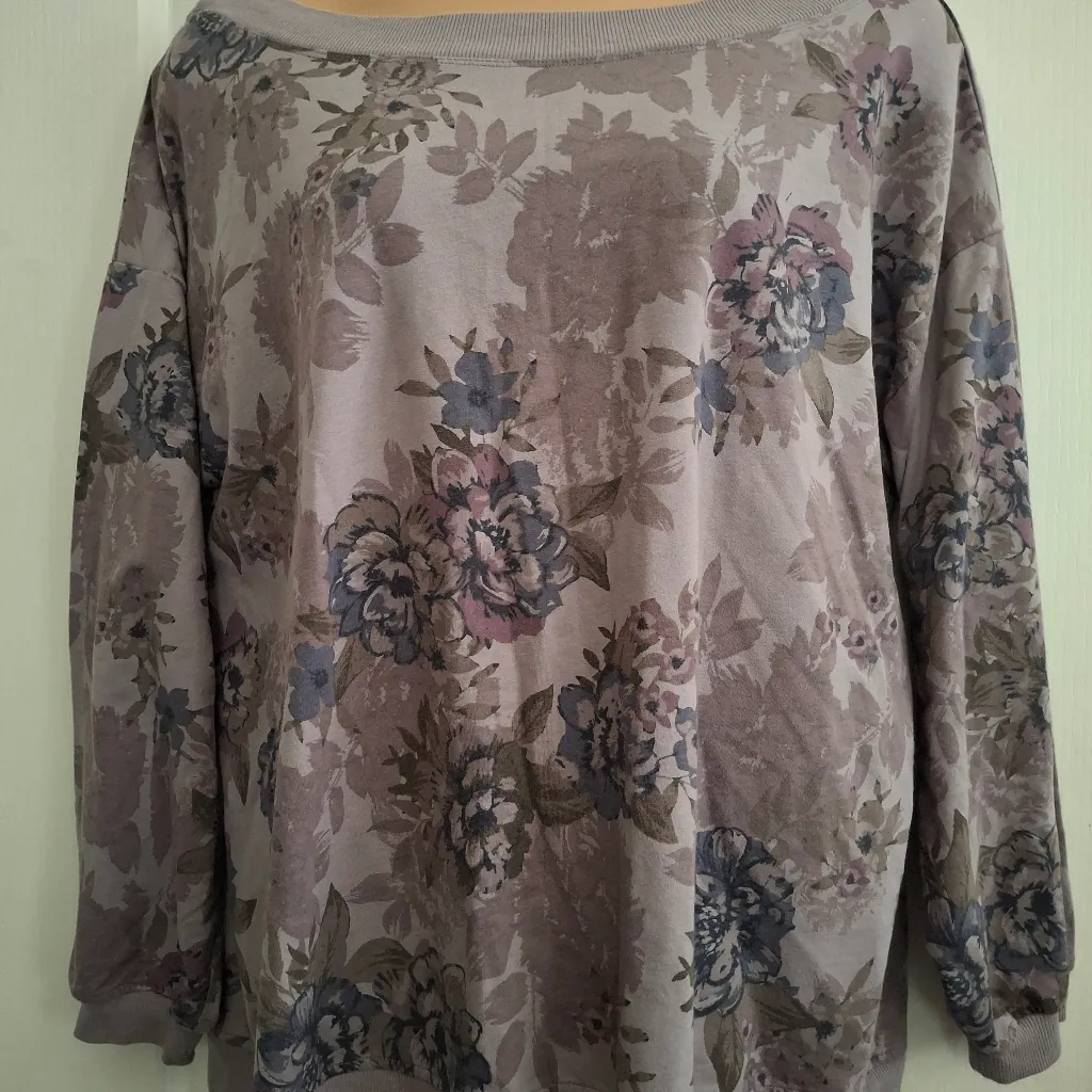 Maurices Sz 2 Floral Patterned Sweater - Image 2