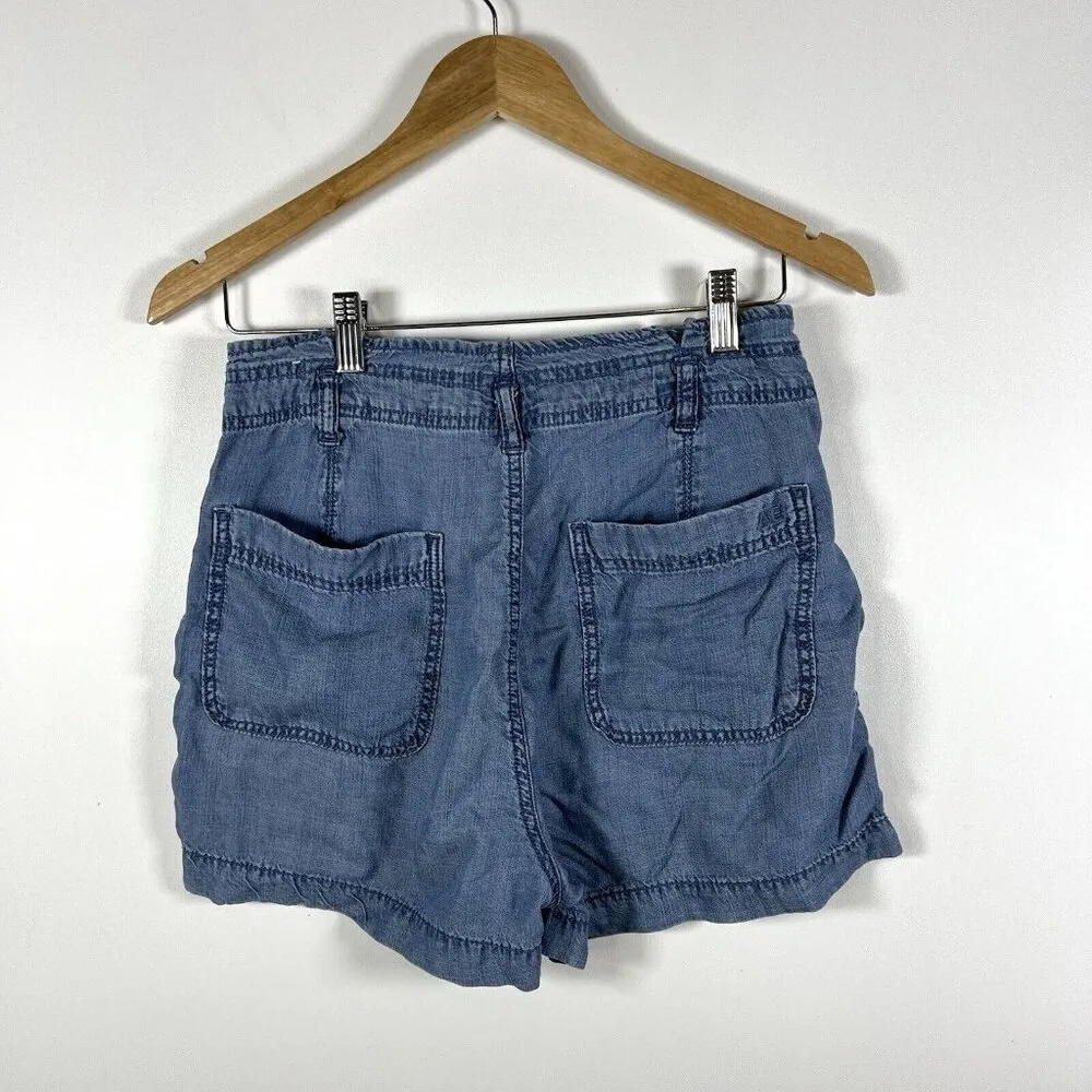 American Eagle Women's Chambray Pleated Paperbag‎ Button Fly Shorts Size 6 - Image 5