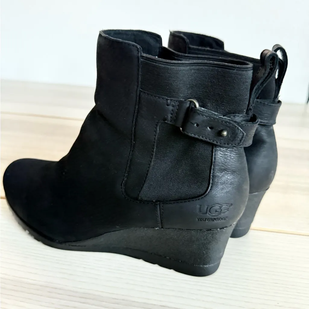 Ugg Indra Waterproof wedge booties leather boot  WEDGE BOOT US black size 10 - Image 8