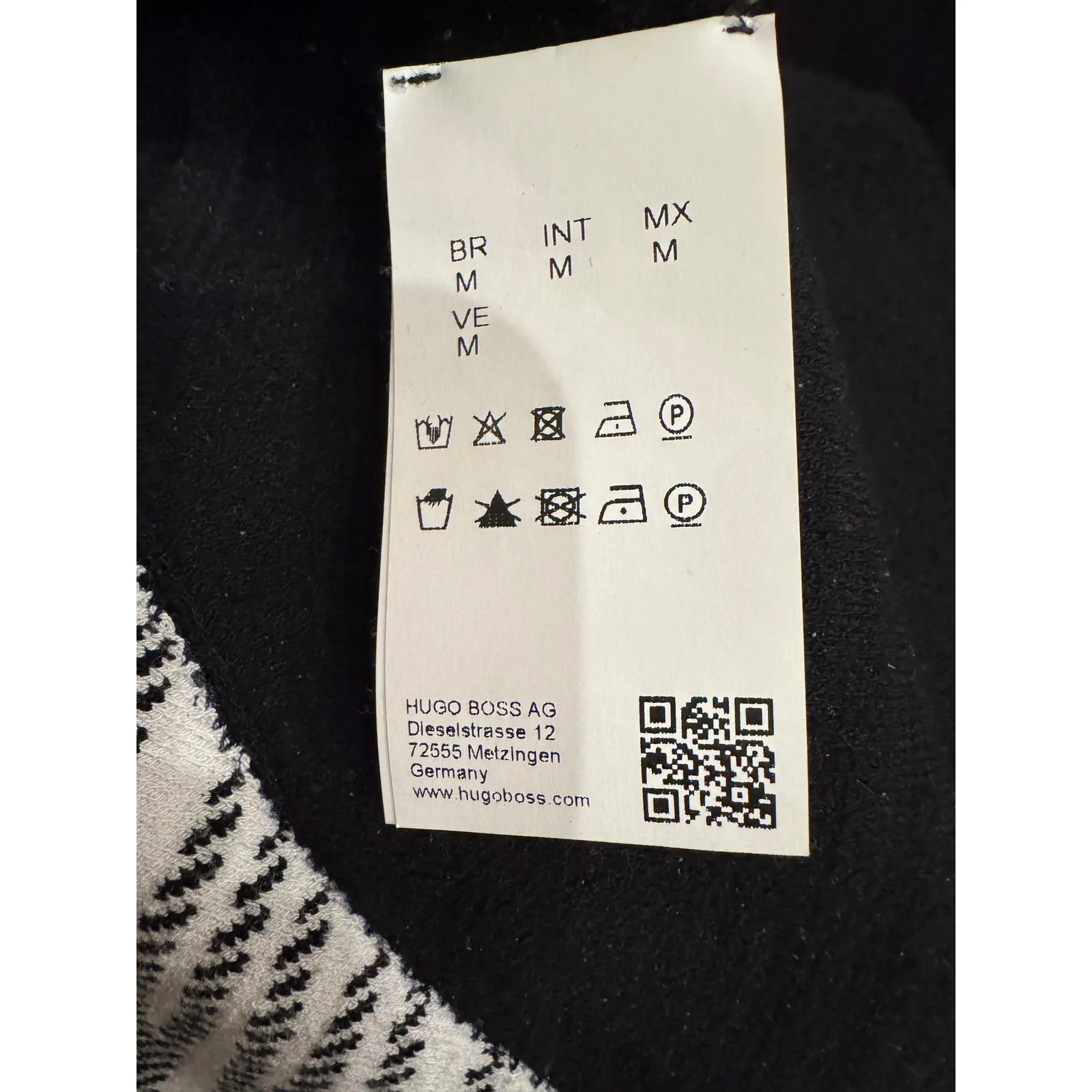 Hugo Boss Black Knit Sweater - Size Medium - Black/White - Image 4