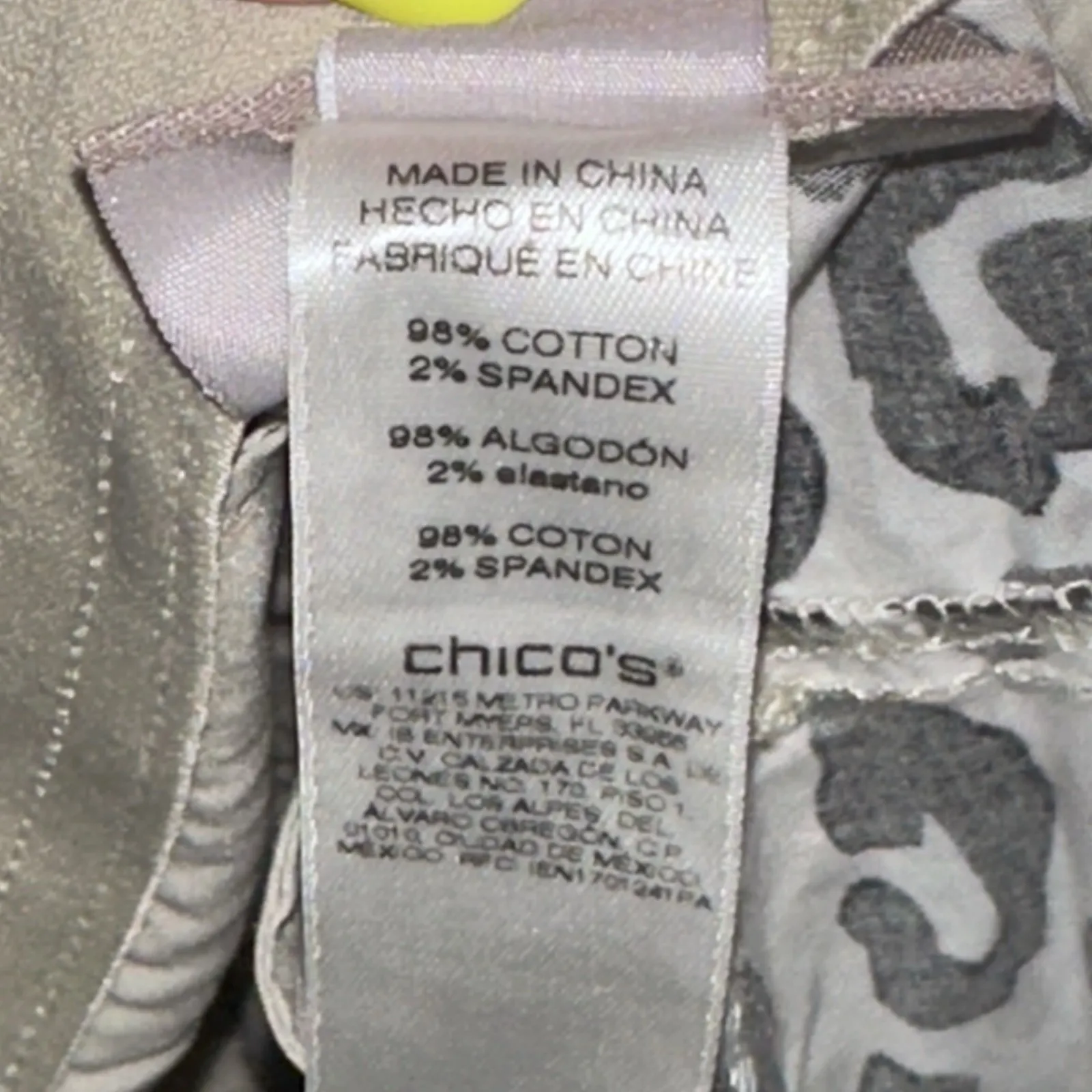 Chico's Cheetah Print Crop Pants Women's Size 2 Large High Comfort Waist Stretch - Image 9