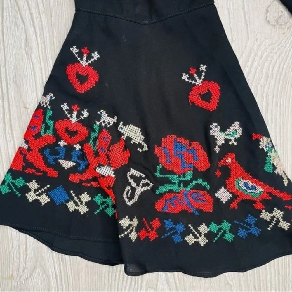 Vintage vava by joy han embroidered bell sleeve shirt / blouse size small boho - Image 3