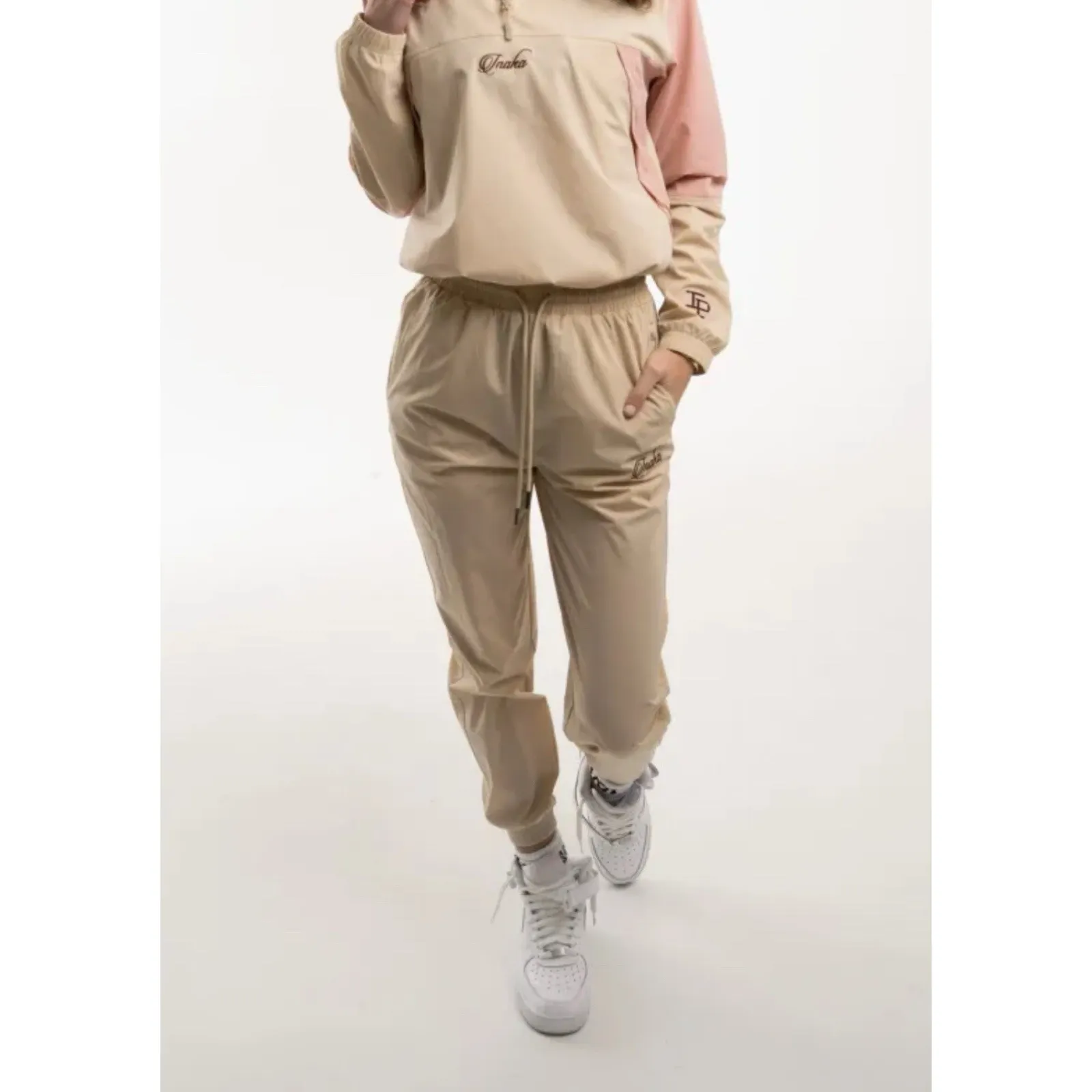 Inaka Women's Performance Nylon Spandex Sweats Baggy Joggers NWT Size L Ivory Tan Size L - Image 2