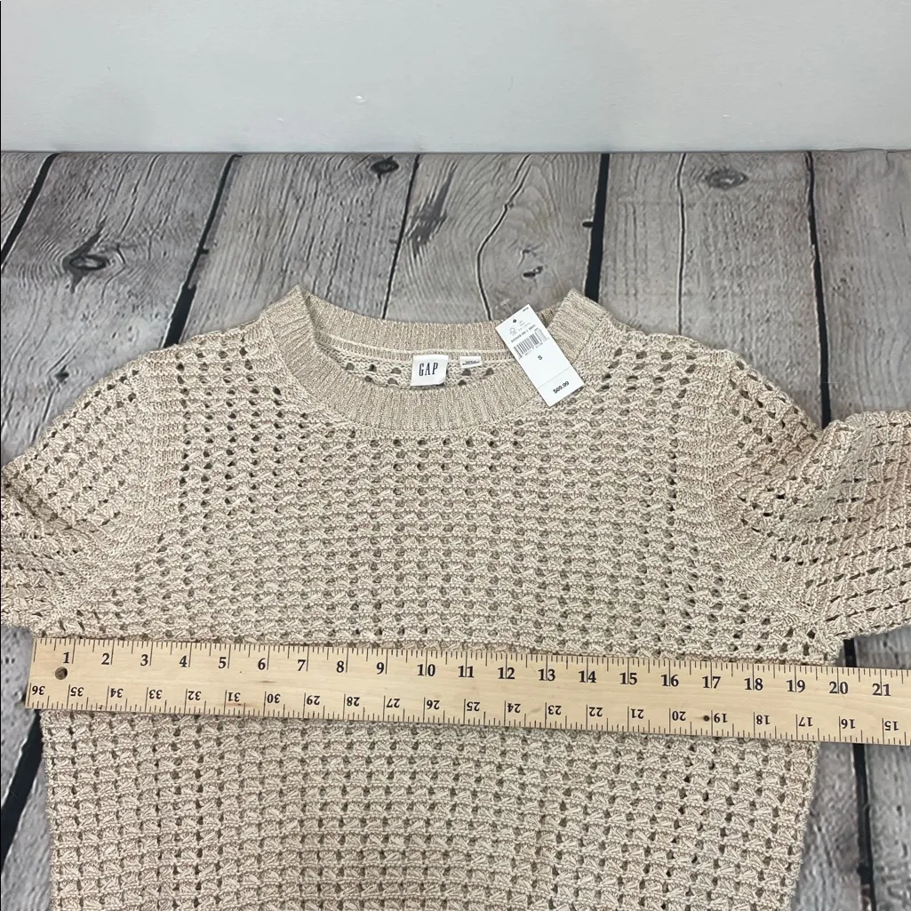 GAP Women's Light Tan open Knit Sweater with shimmery thread size small - Image 14