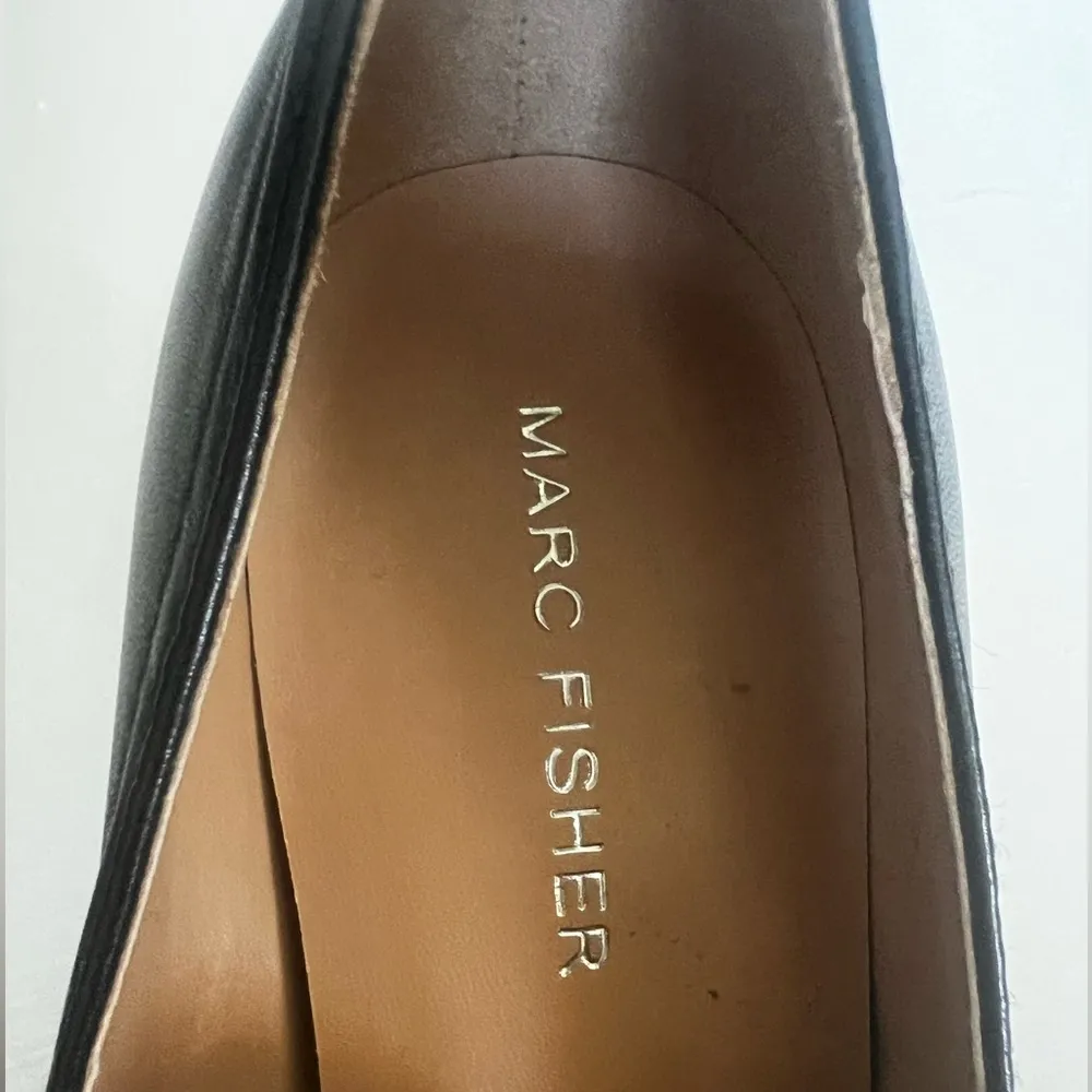 Marc Fisher Oralin Black Leather Buckle Loafer Pump Heels Sz 6 - Image 8