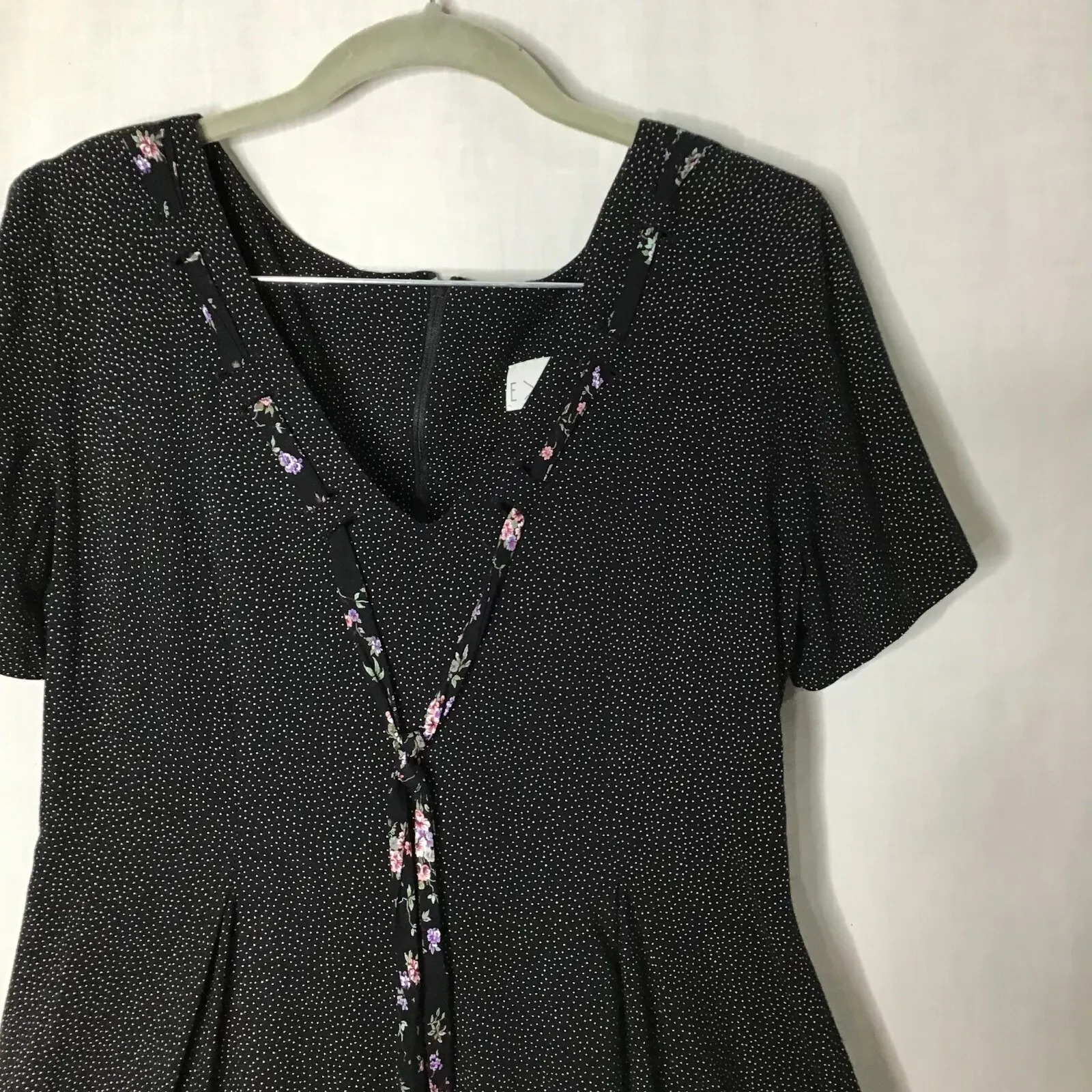 Expo Womens Black Dotted Short Sleeve‎ V - Image 3