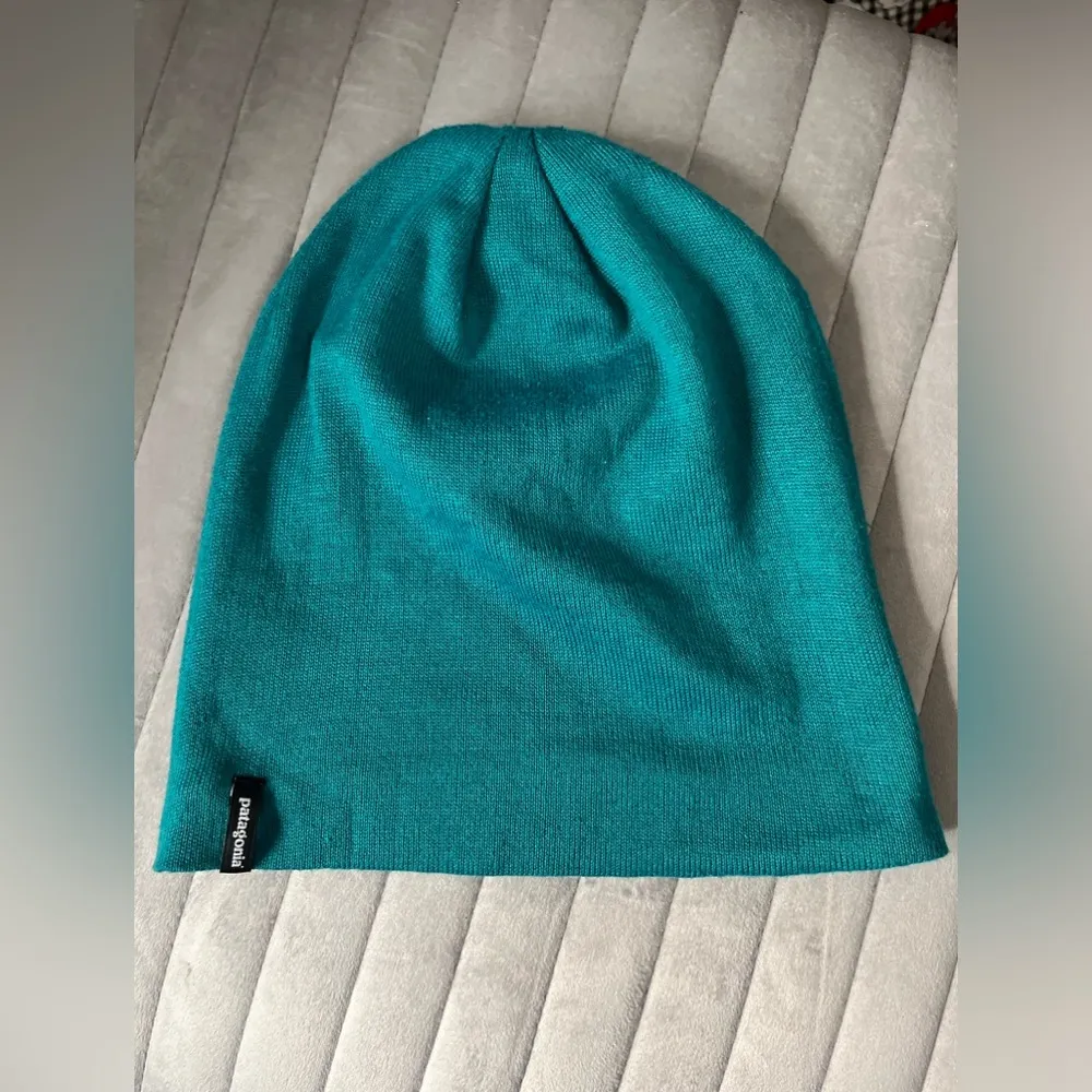 Patagonia Dark green/blue beanie - Image 3
