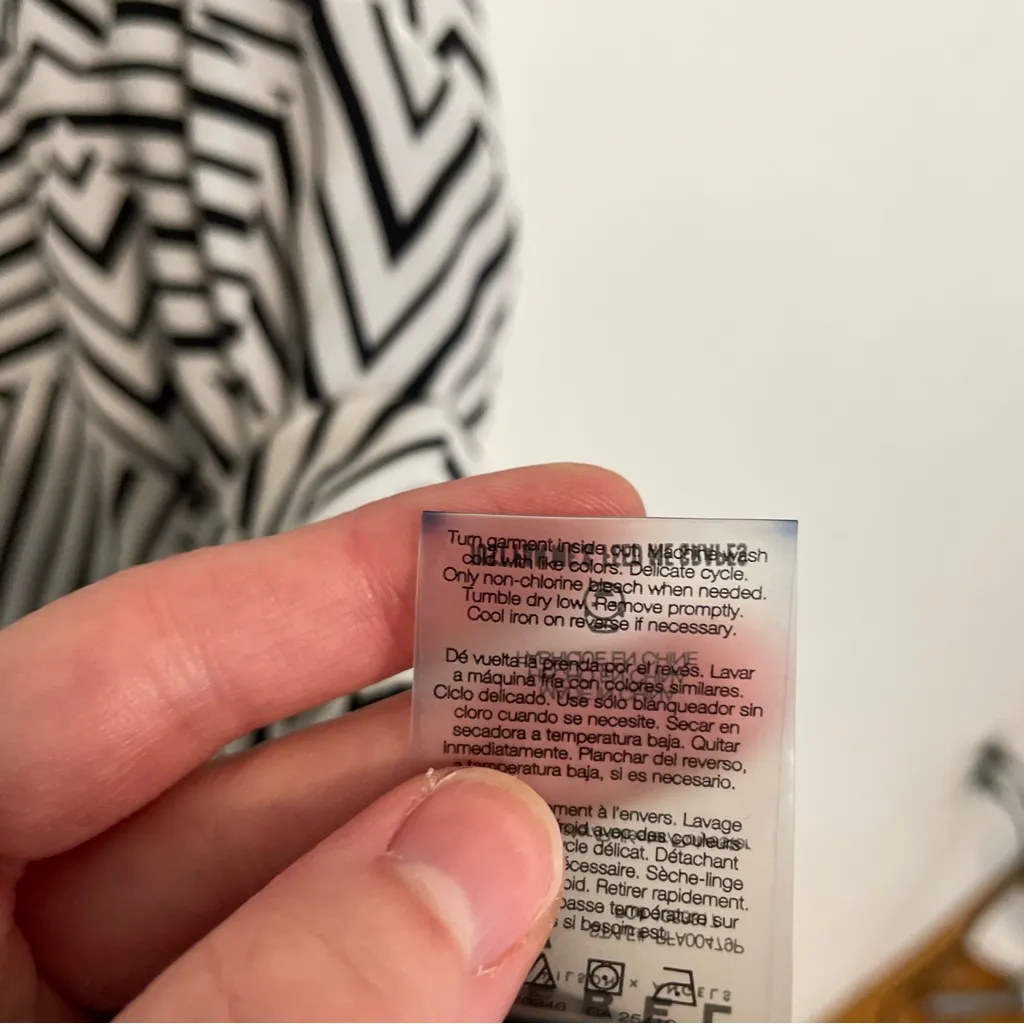 NEW NWT REBEL WILSON x ANGELS Plus Size Cross Strap Tank White Black Geo Striped - Image 13