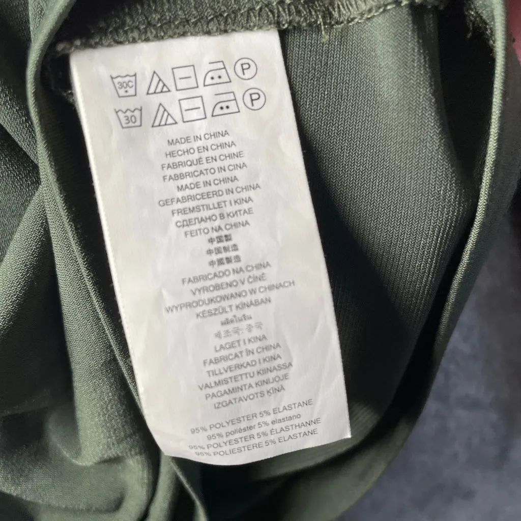 Woman Michael Kors Metallic Thread Cold Shoulder Blouse Size S Long Sleeve Green - Image 6