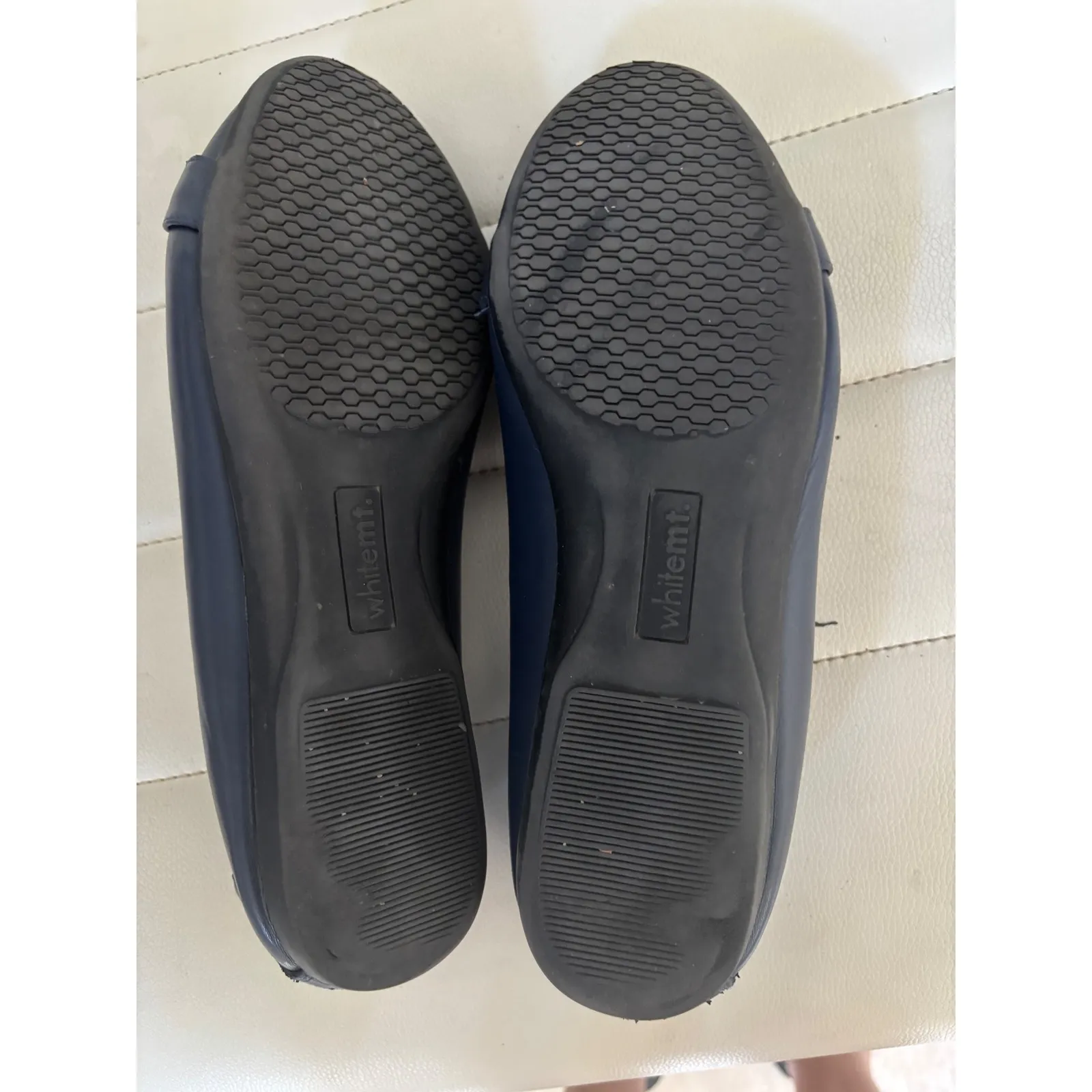 White Mountain Navy Blue Chain Detail Ballet Flats Women's Size 8.5W - Image 9