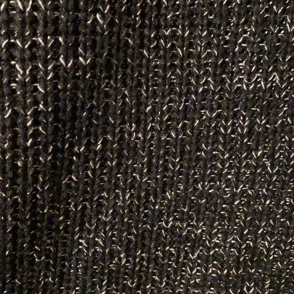 Forever 21 criss-cross back oversized black sweater, L - Image 4