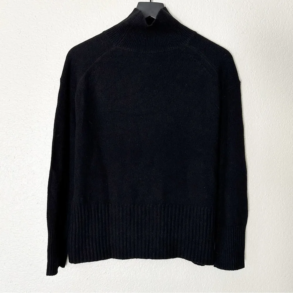 The Cashmere Oversized Turtleneck Sweater Black - Image 5