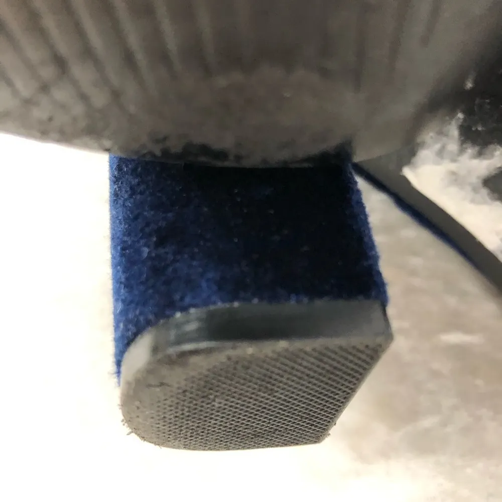 Steve Madden Edit blue velvet side zippered heel booties size 6 - Image 8