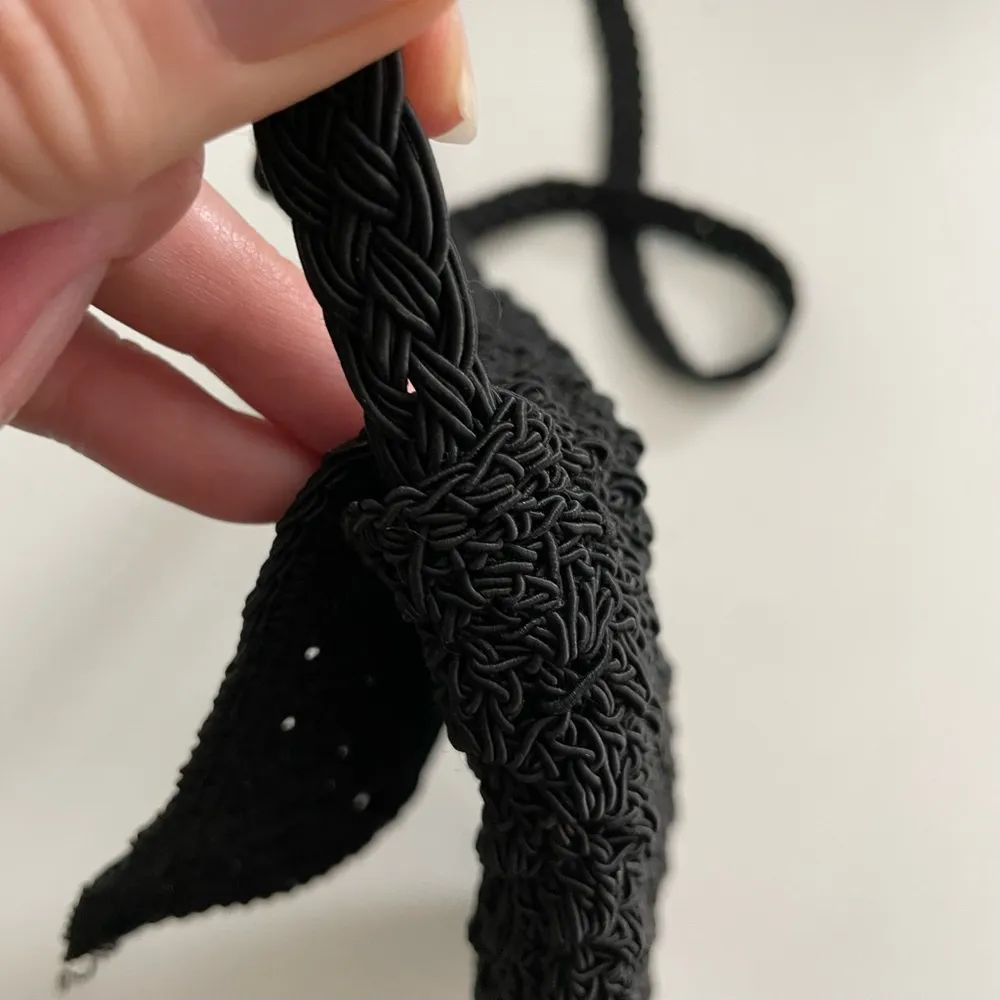 Crocheted Crossbody Purse Coin Pouch Zipper Closure Black Lightweight Small - Image 11