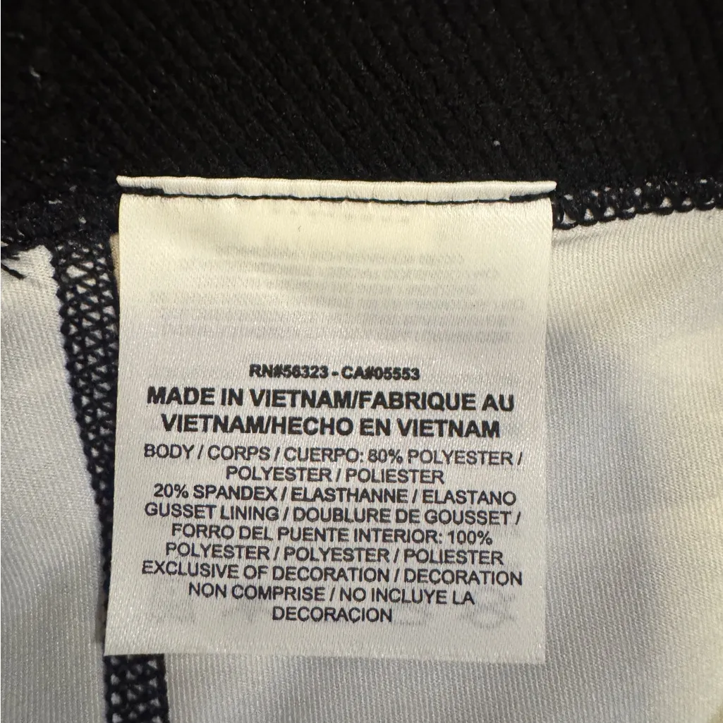 NWT Nike Pro Black and Gray Patterned Shorts - Image 6