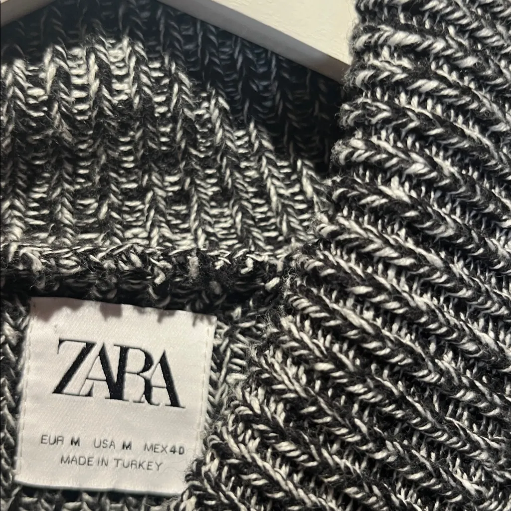 Zara Women’s Marled High Neck Chunky Oversized Sweater Size Medium - Image 7