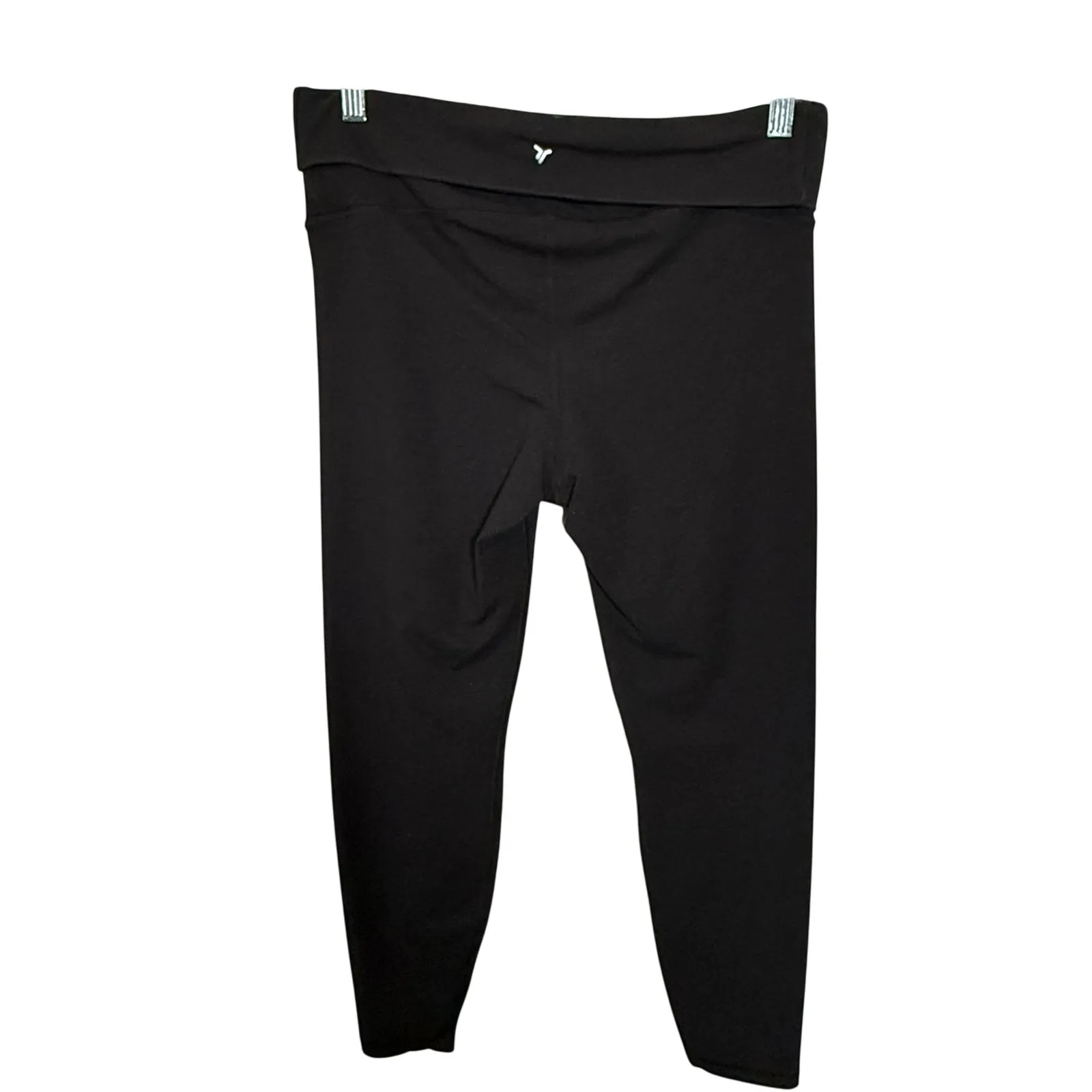 Old Navy Active Maternity PowerChill Crop High Rise Go Dry Black Leggings Size M - Image 2