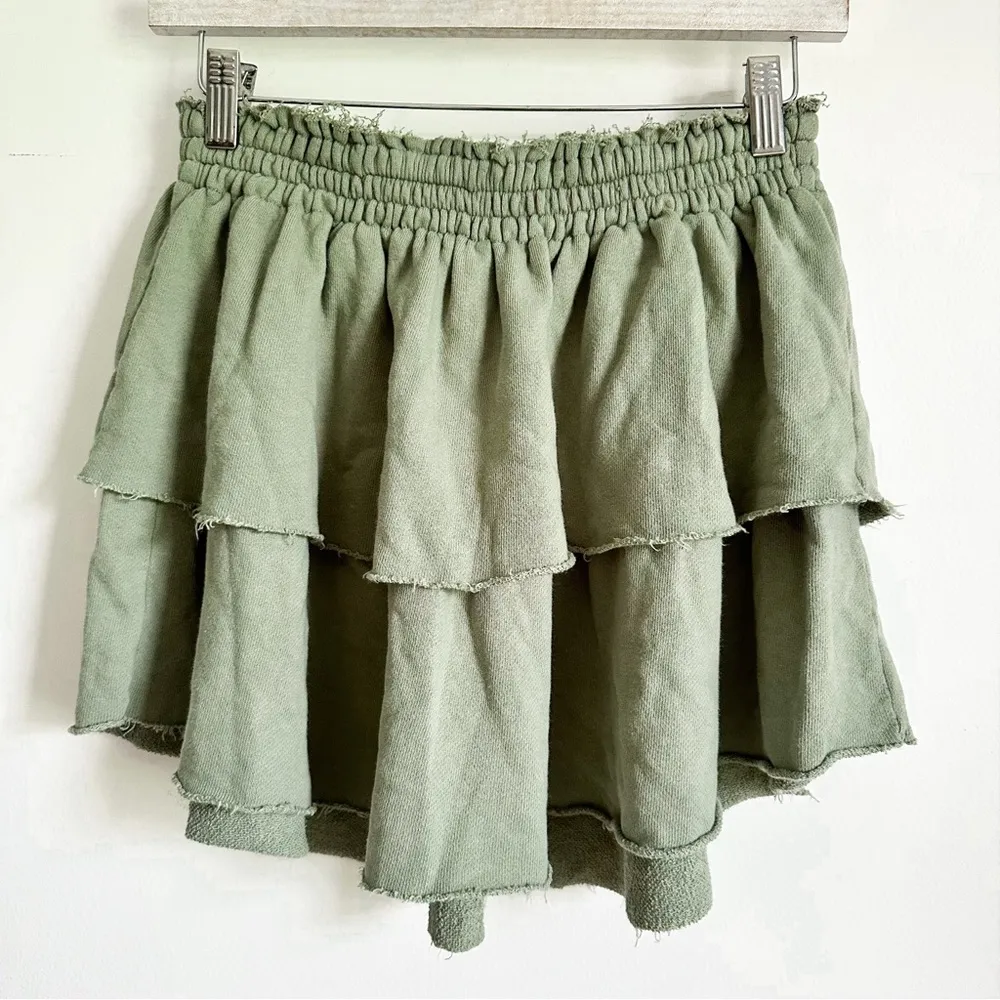 Aerie Sage Green tiered Ruffle Cotton Boho Mini Skirt sz Medium - Image 4