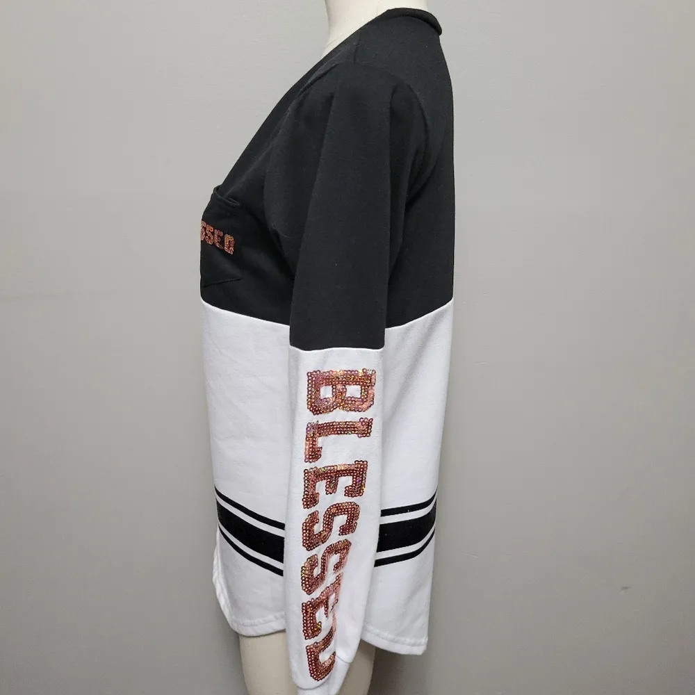 Rue21 sequin embellished sweatshirt size small - Image 5