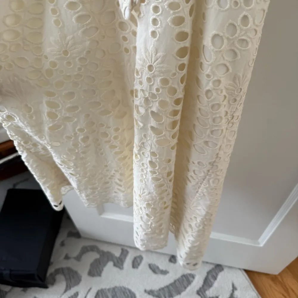 Express Eyelet Cutout Long Sleeve Bow Tie Cream Lace Midi Dress Size XSmall NWT - Image 5