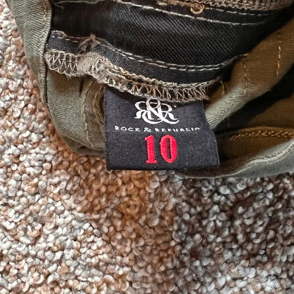 Rock Republic Jean Shorts Womens  Kimber Olive Green Denim Side Zippers. Size 10 - Image 3