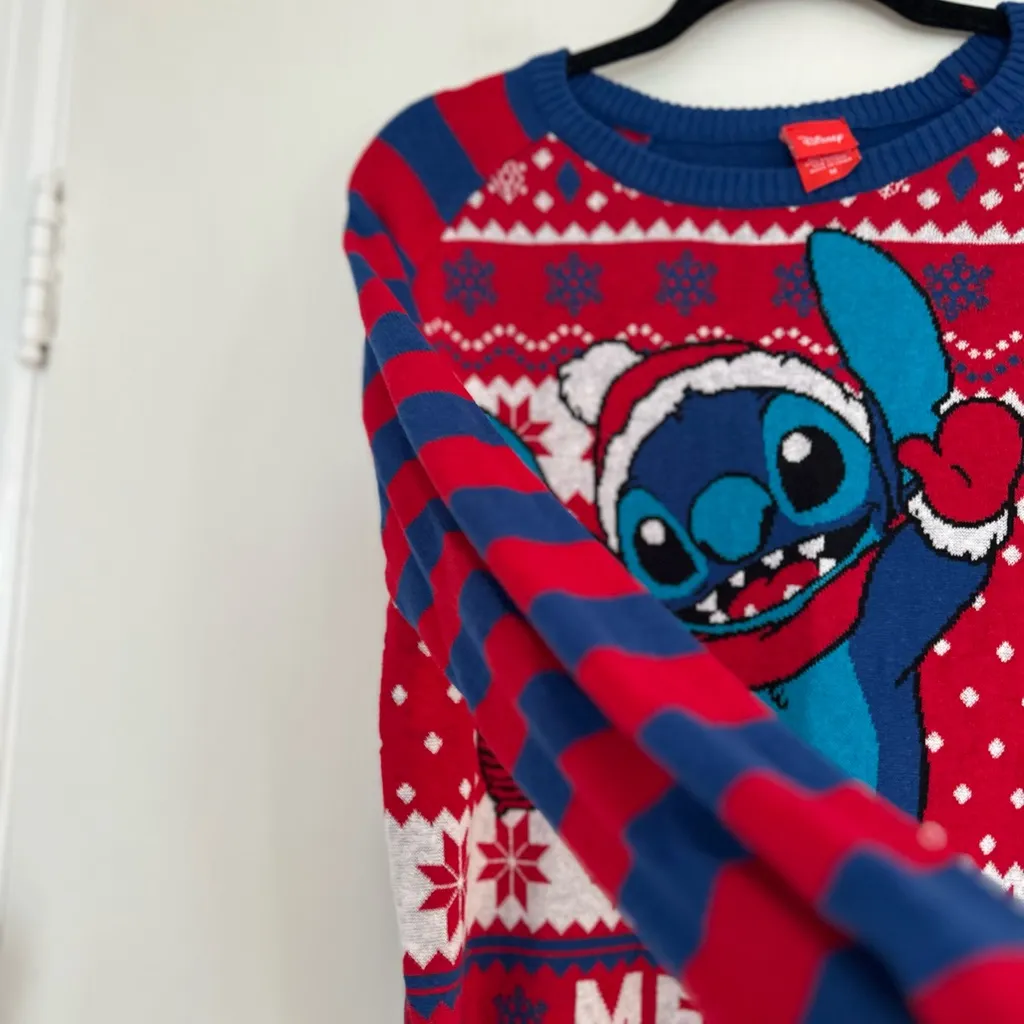 Disney Lilo & Stitch Sz: M Christmas Sweater Long Sleeve Merry Stitchmas. - Image 9