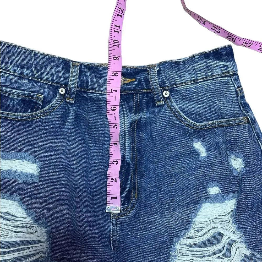 Cute Distressed Denim Shorts Forever 21 Size 30 EUC - Image 6