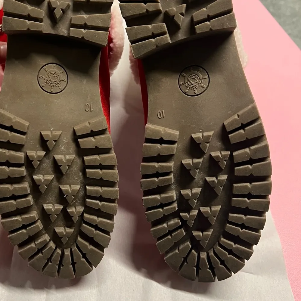 Pair of Ladies Global Win Lined Boots W1911 - Image 9