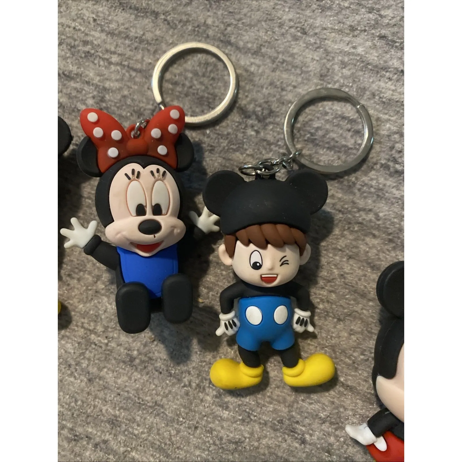 Minnie And Mickey Mouse Key Chains New Colorful Fun Lot Of 5 - Image 4