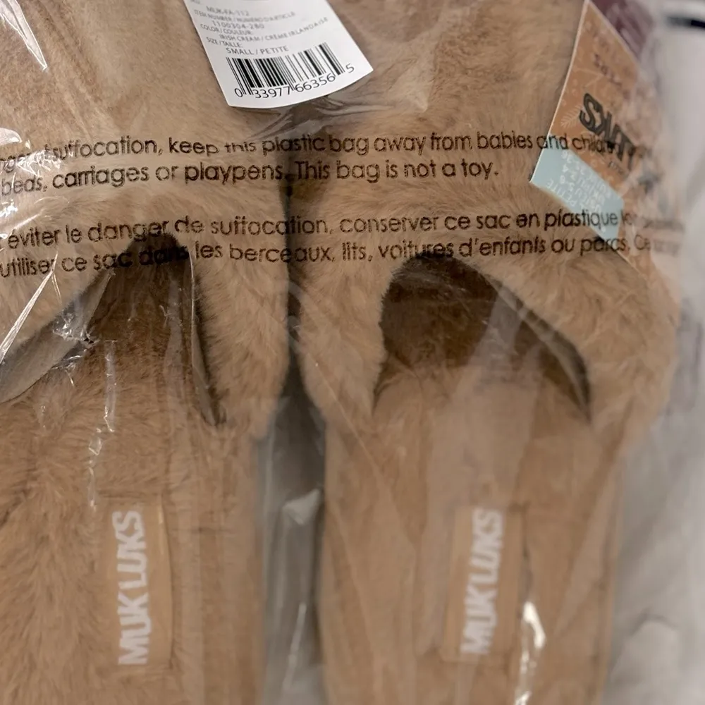 Muklucks MUK LUKS CREAM SLIDES - Image 3
