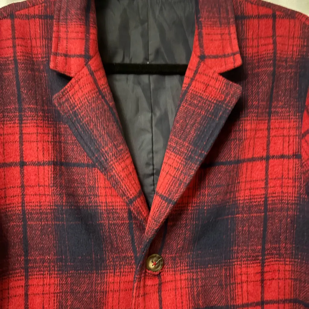 Red and Black Plaid Coat no size no label - Image 3