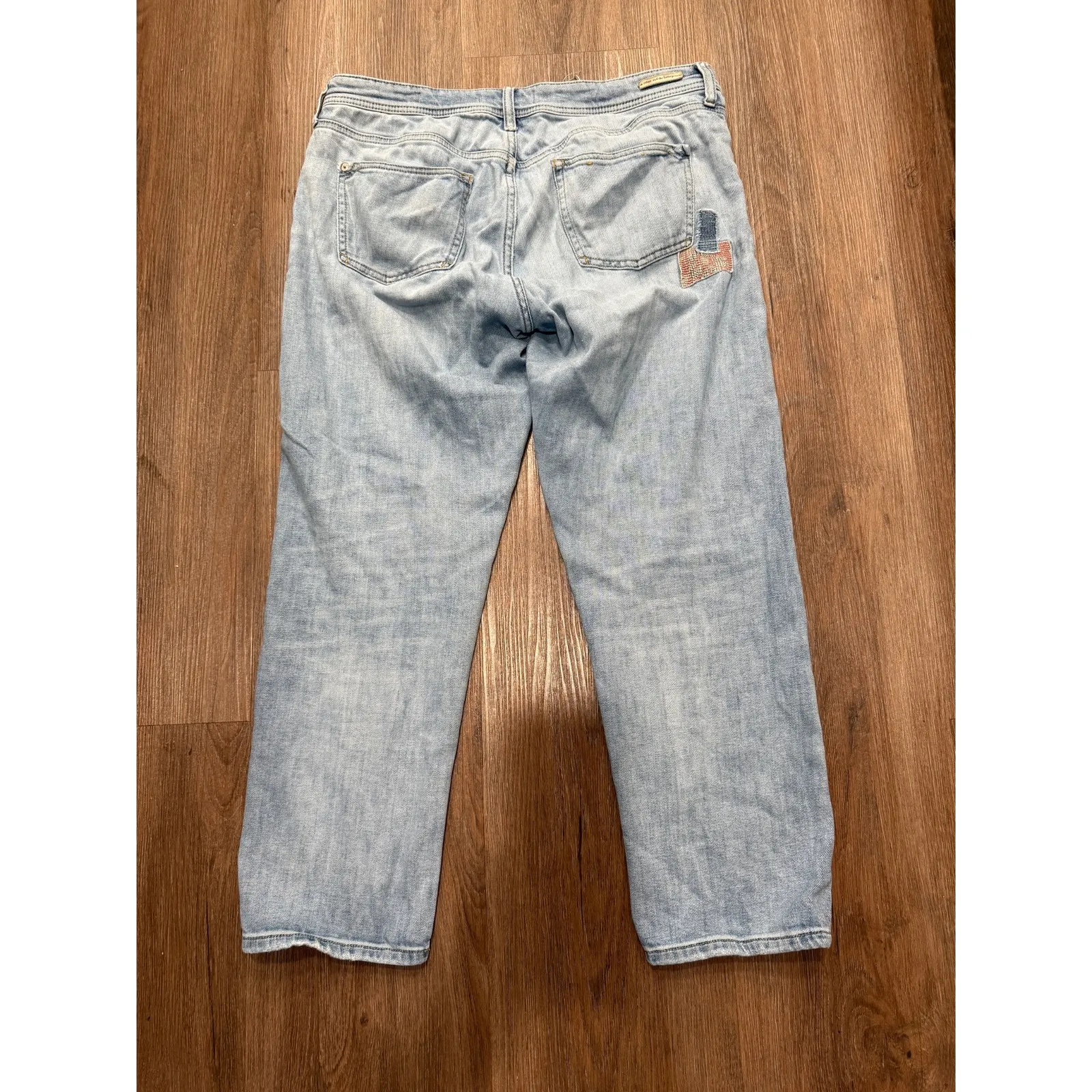 Pilcro and the Letterpress Slim Boyfriend Jeans Wash Size 29 Patched Distressed - Image 3