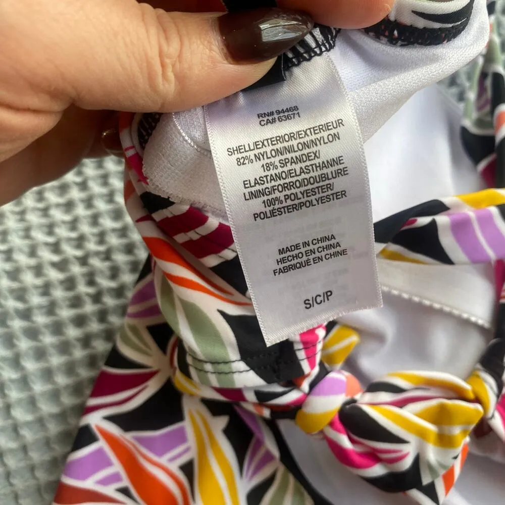 BCBG Paris Women's Floral Print Resort Adjustable Keyhole One Piece Swim Sz S Black - Image 5