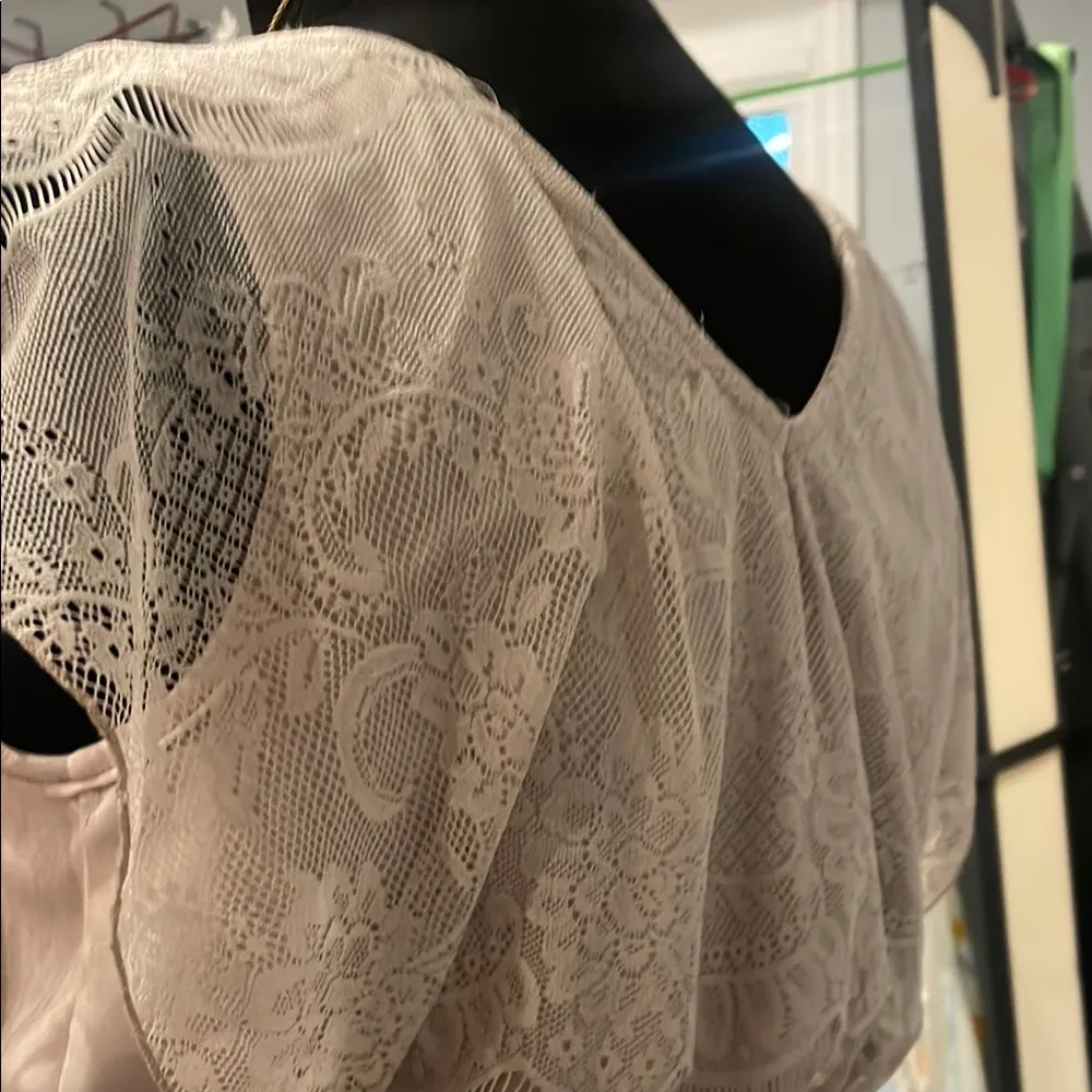 Elegant Lace Dress in taupe - Image 3