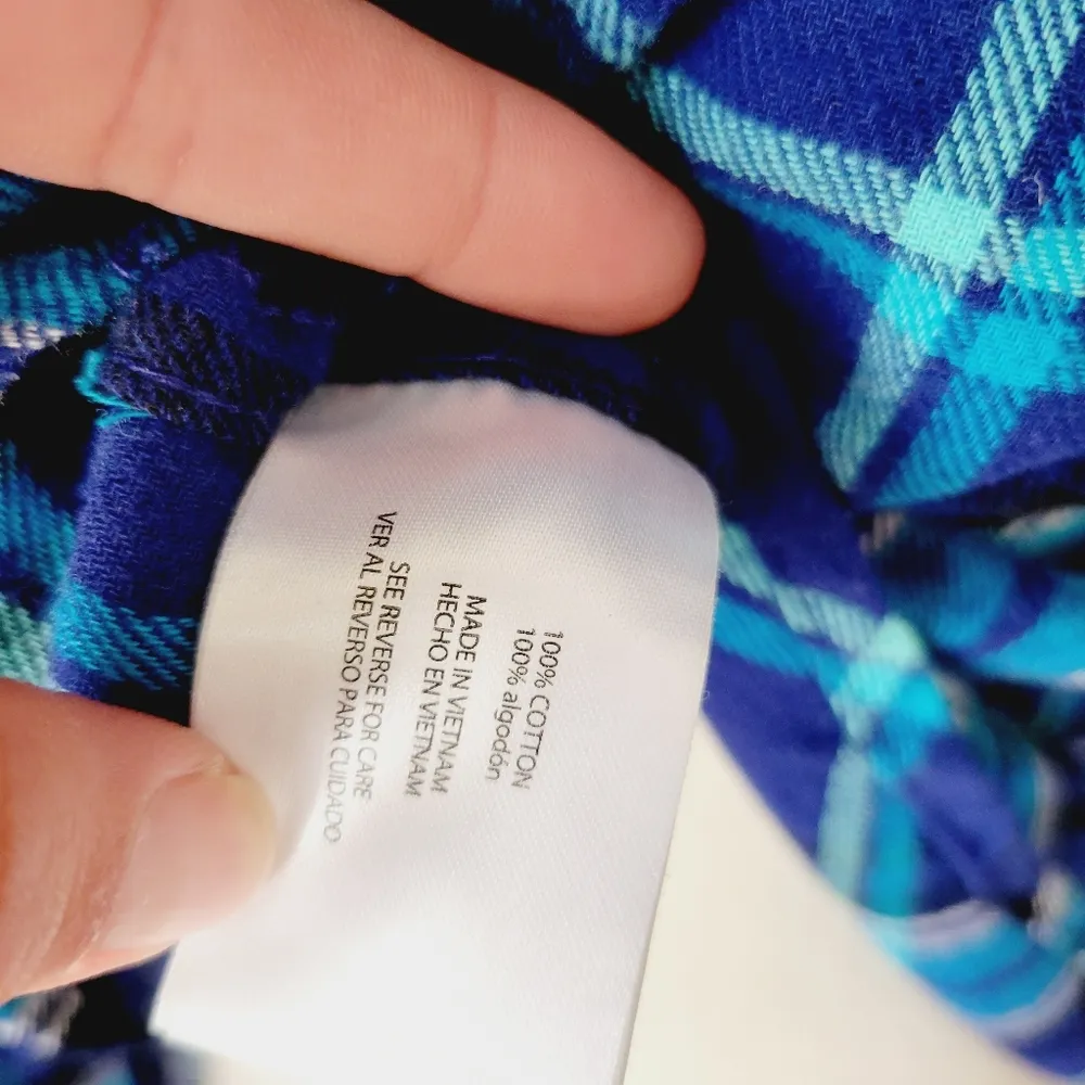 Woolrich  plaid flannel button down size small - Image 7