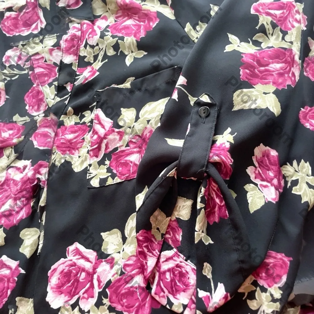 BCX Pink Floral Button Down with v neck. - Image 4