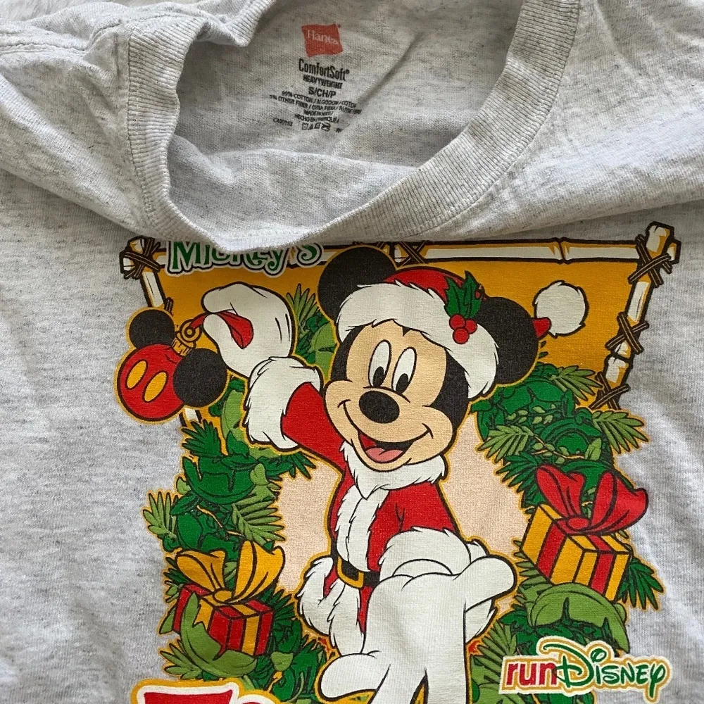 runDisney Mickey’s Jingle Jungle 5K Disney World Race Shirt Adult Small - Image 4