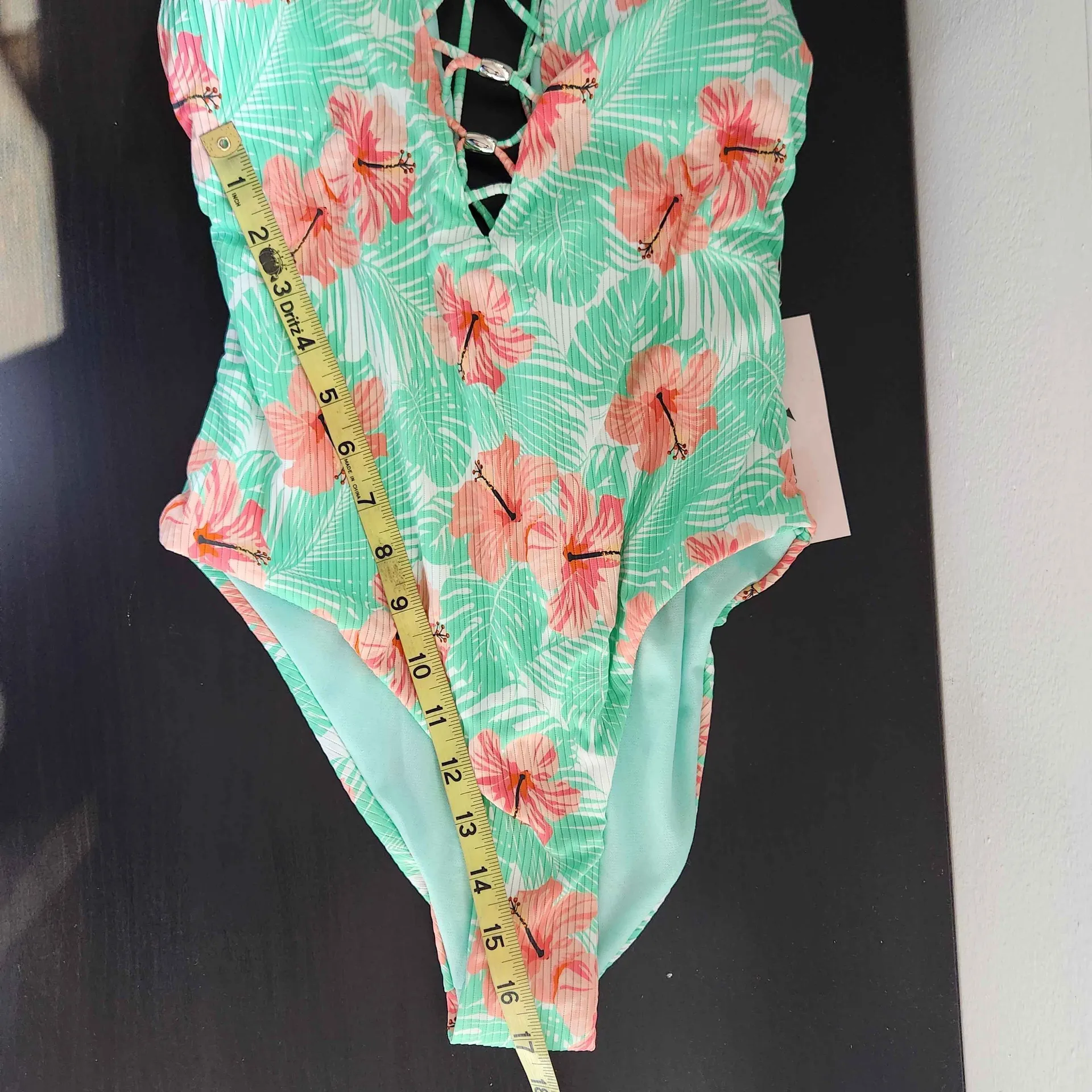 YMI Tropical Print One-Piece Swimsuit NWT Size Medium Green and Pink Swimsuit - Image 10