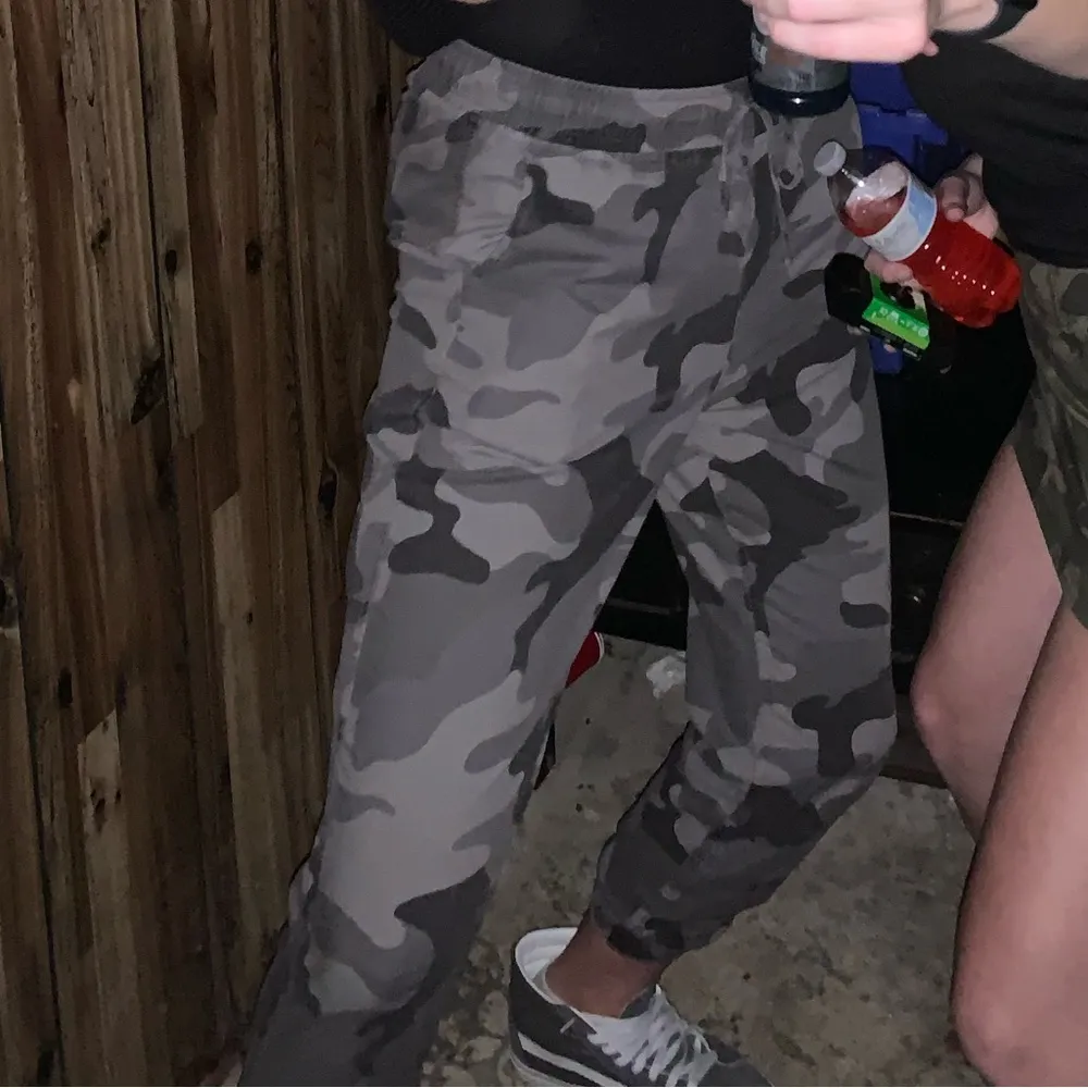 Hollister Camouflage Pants - Image 4