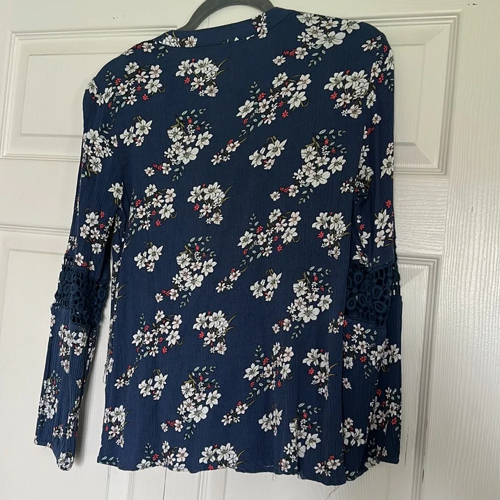 Falls Creek Floral Blouse - Image 8