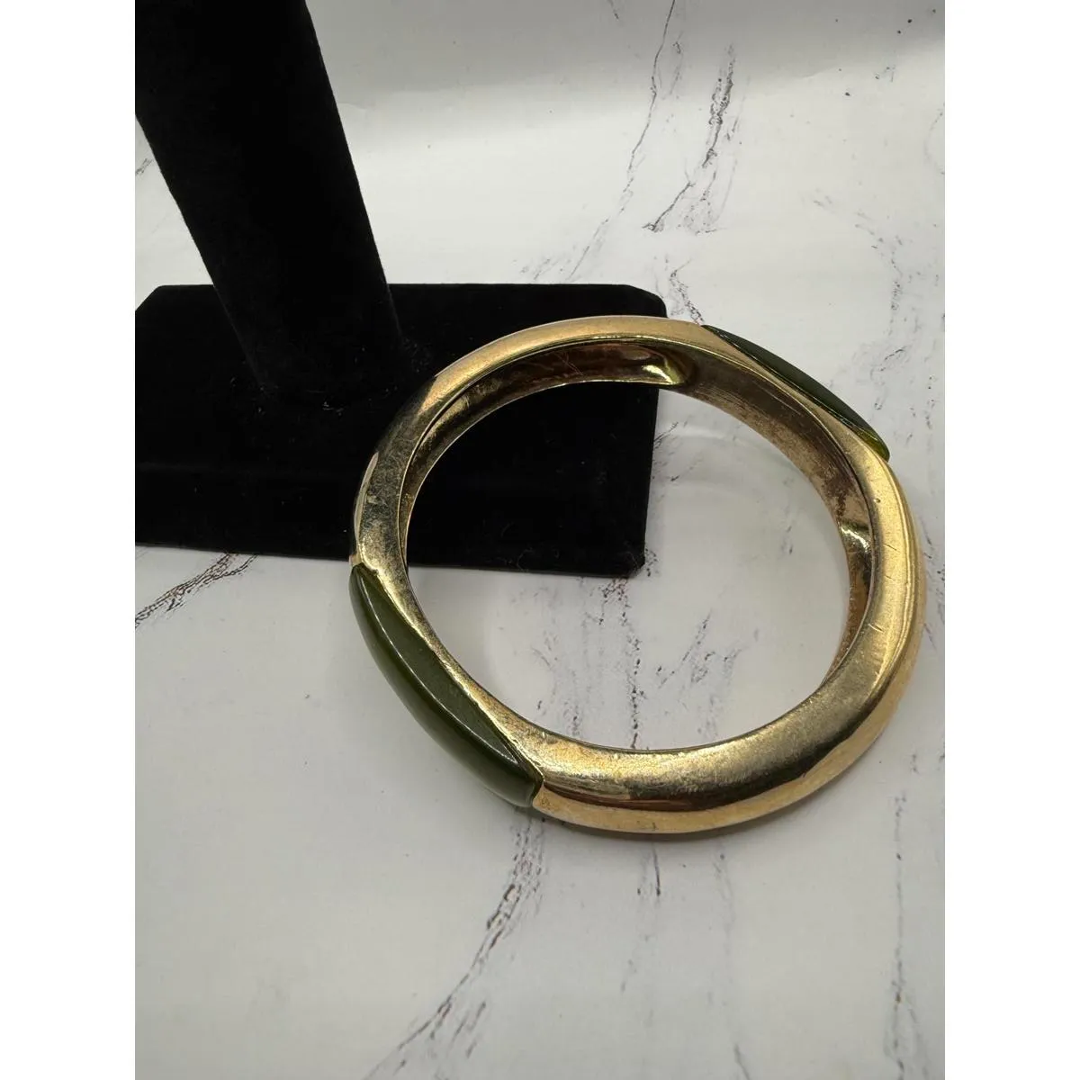 Vintage Retro 7.5” Brass & Green Cat’s Eye Glass Bangle Bracelet Gold - Image 3