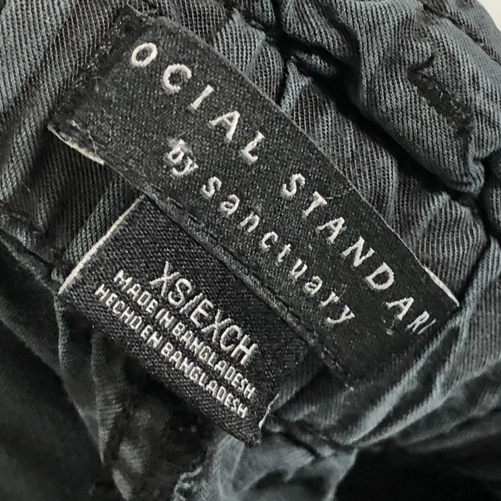 Social Standard by Sanctuary Melody Washed Black Paperbag Pants XS - Image 4