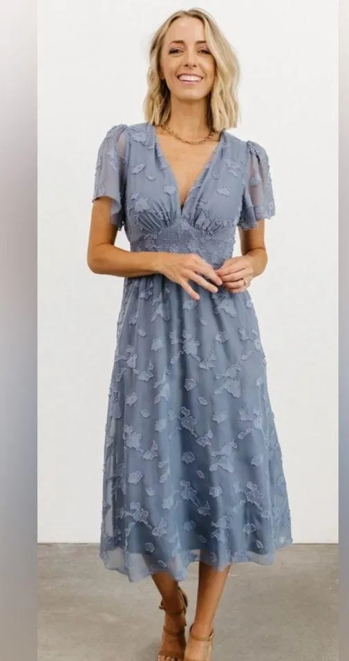 Baltic Born June Smocked Waist Floral Burnout Chiffon Midi Dress in Blue Size 3X - Image 5