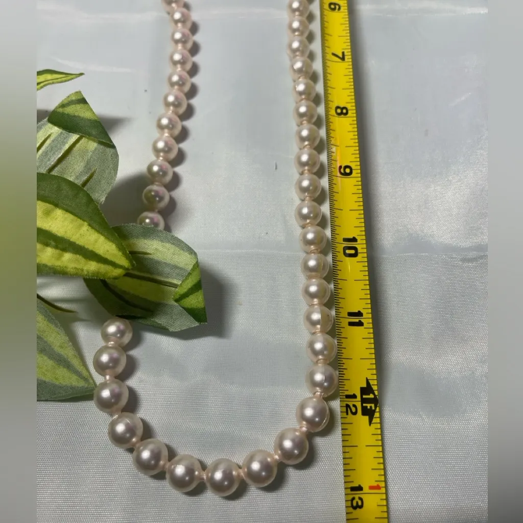 Vintage Faux Pearl Bead Necklace 26” – Classic Cream Beads Costume Jewelry Pink - Image 4