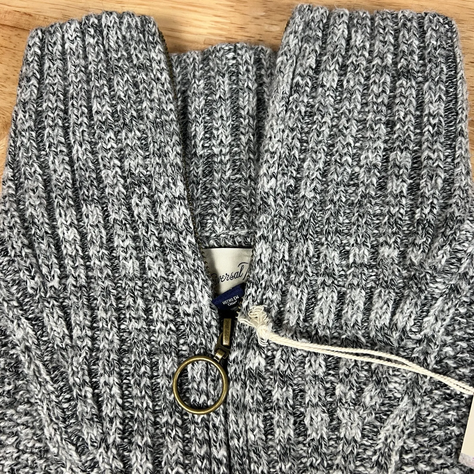 Universal Threads Universal Thread Women's Gray Mock Turtleneck Pullover Sweater - Size XS - NWT - Image 3