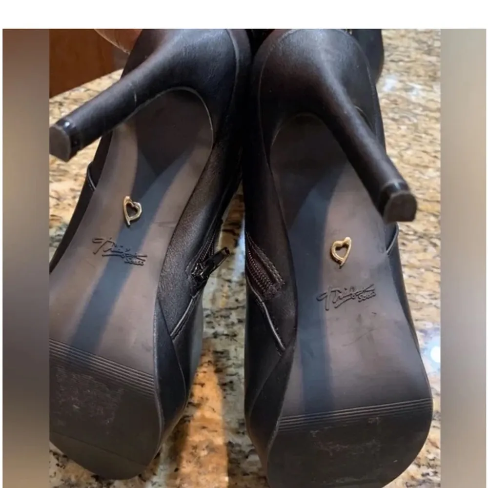 Thalia Sodi Black Women's Boots thigh high size 5.5 - Image 13