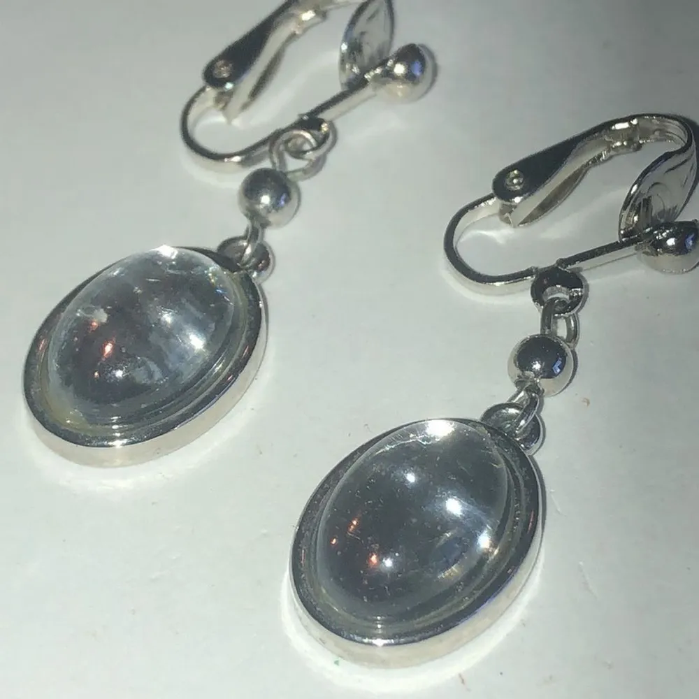 Vintage Silver Tone Clear Cabochon Dangling Boho Clip On Earrings - Image 2
