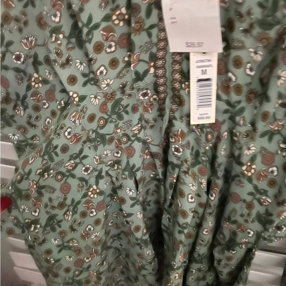 NWT Max Studio Blouse Medium - Image 8