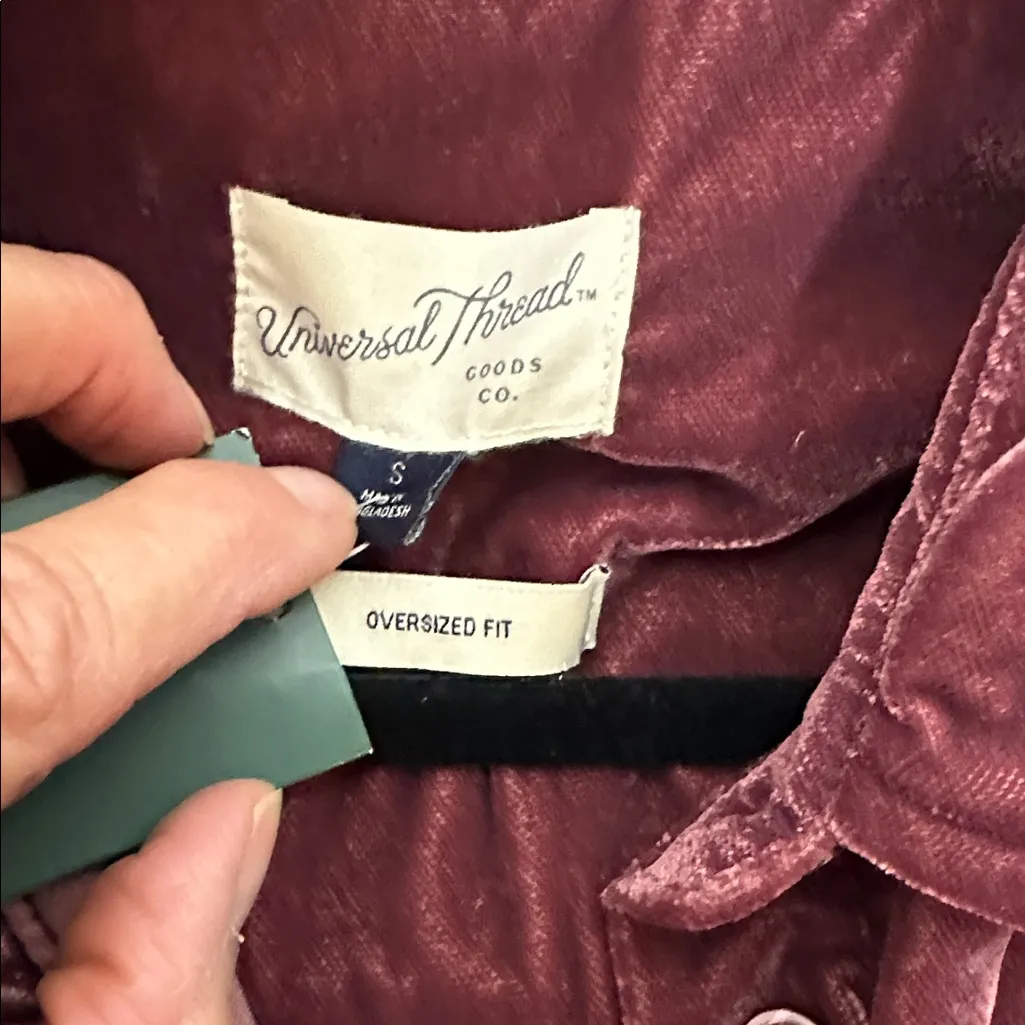 Universal Thread Maroon Velour Top  and Wide leg pants set - Image 4